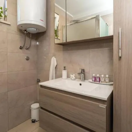 Apartment Tomic