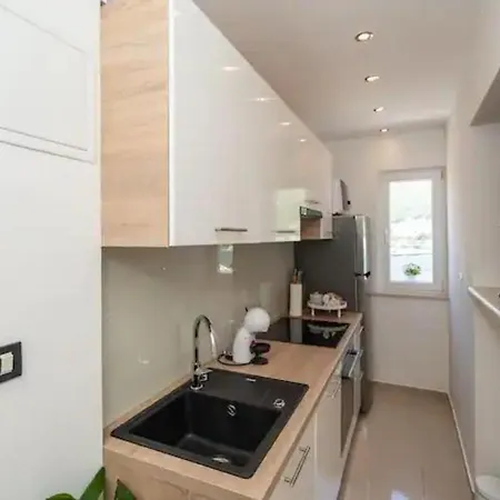 Apartment Tomic