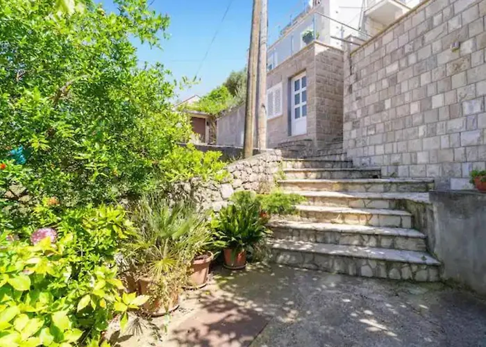 Tomic ドゥブロブニク